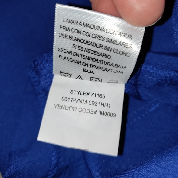 🆕Grey's Anatomy | Blue V- Neck Scrub Top Womens Size XL - Picture 10 of 12